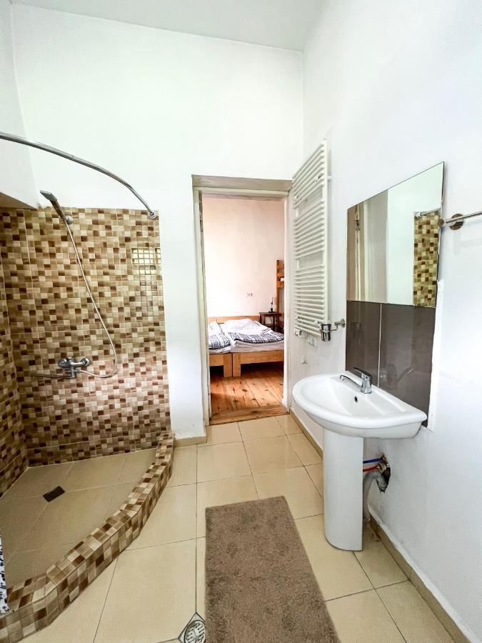 Guest House Svan-Ski เมสเตีย ภายนอก รูปภาพ