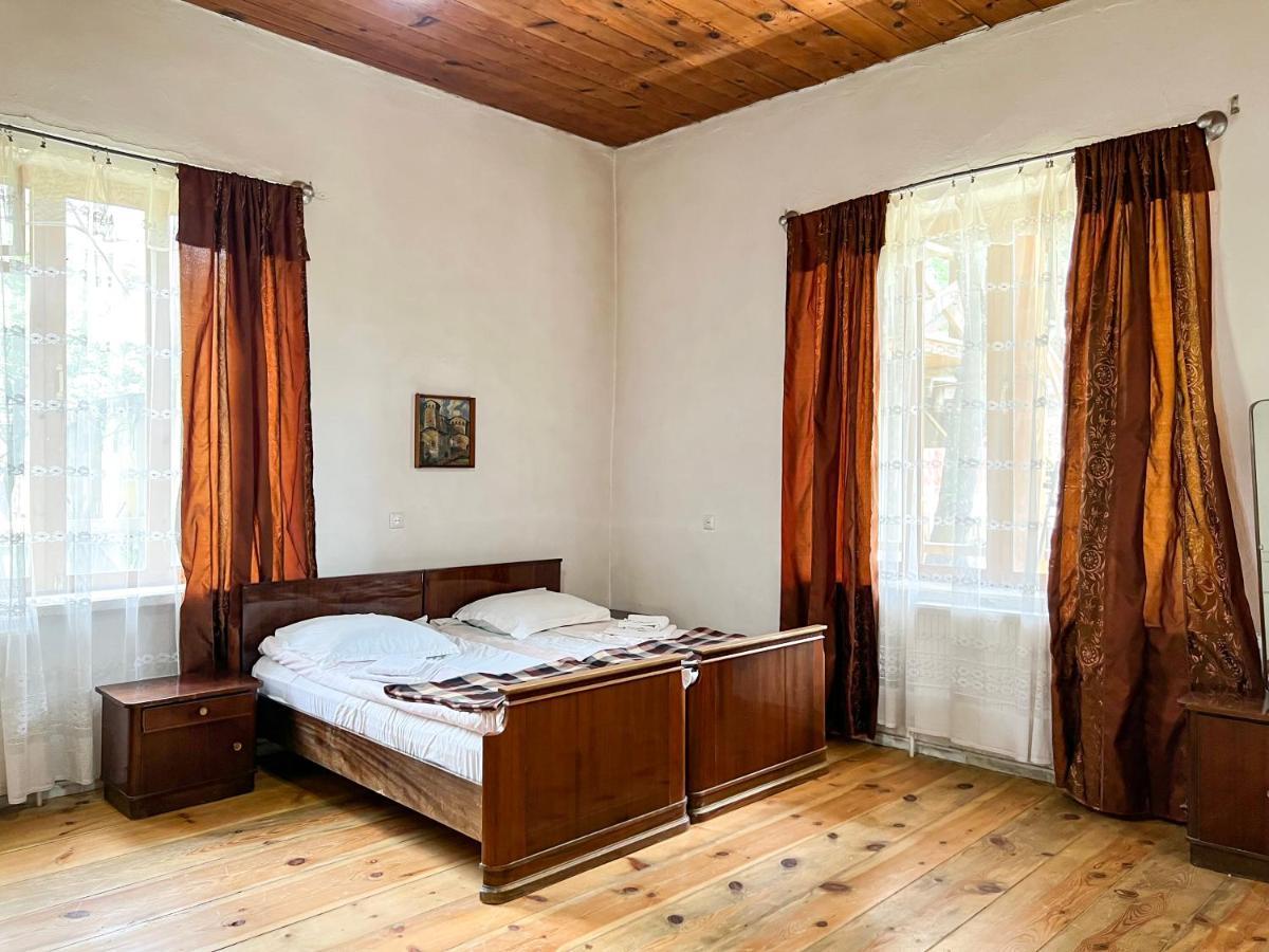 Guest House Svan-Ski เมสเตีย ภายนอก รูปภาพ