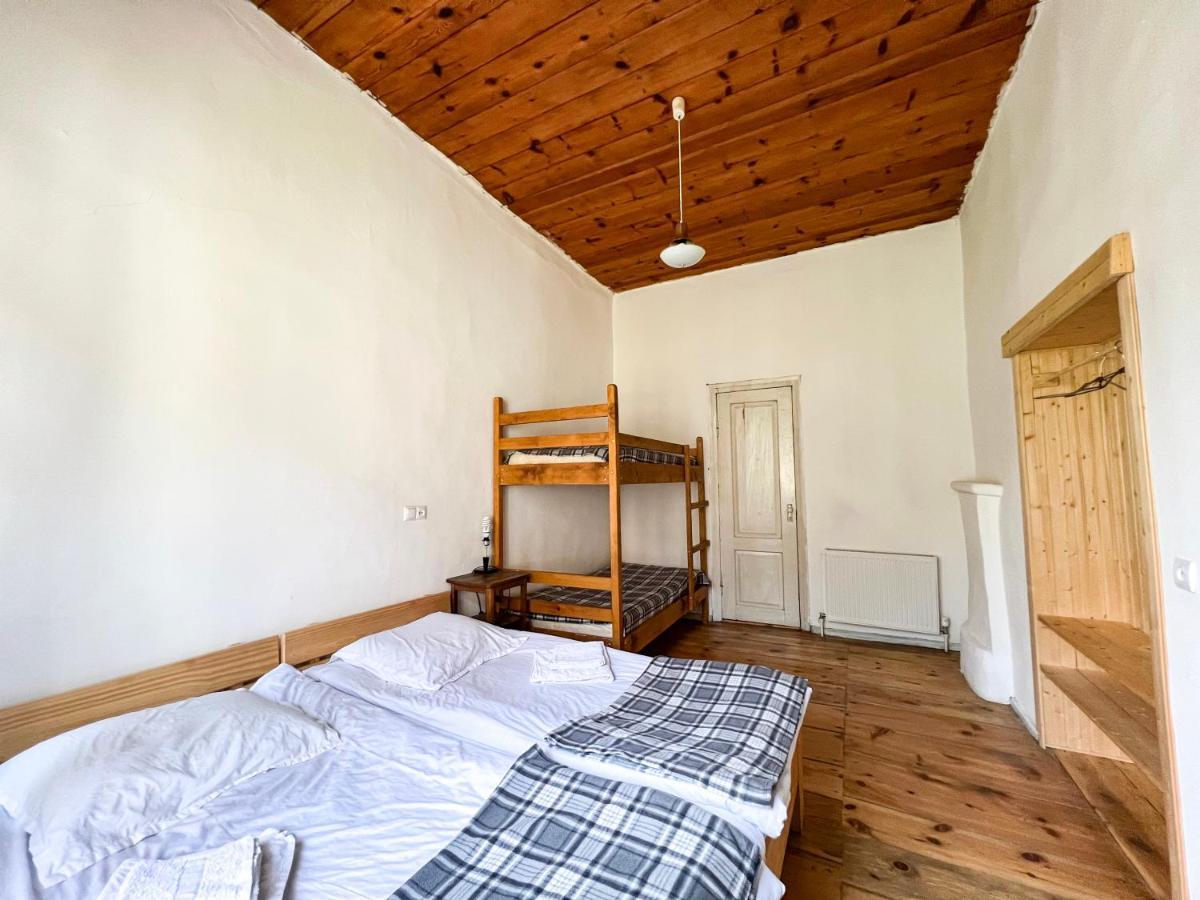 Guest House Svan-Ski เมสเตีย ภายนอก รูปภาพ