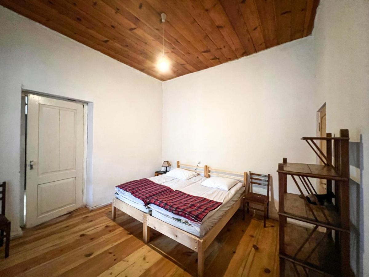 Guest House Svan-Ski เมสเตีย ภายนอก รูปภาพ