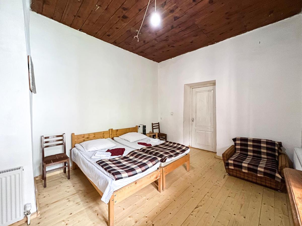 Guest House Svan-Ski เมสเตีย ภายนอก รูปภาพ