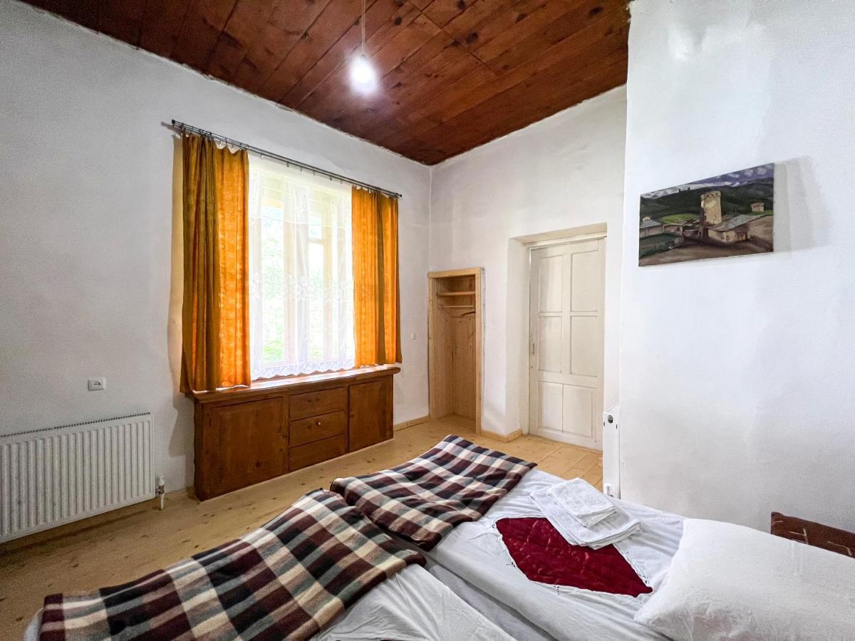 Guest House Svan-Ski เมสเตีย ภายนอก รูปภาพ